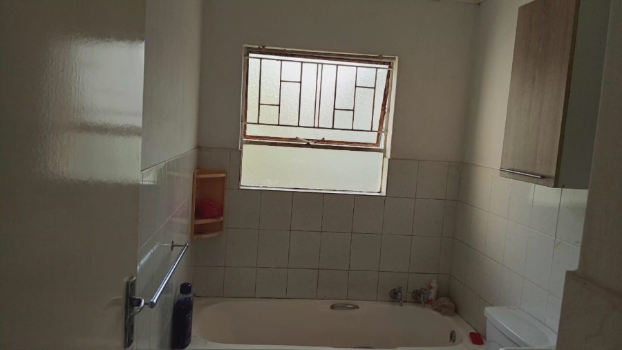 2 Bedroom Property for Sale in Vorna Valley Gauteng