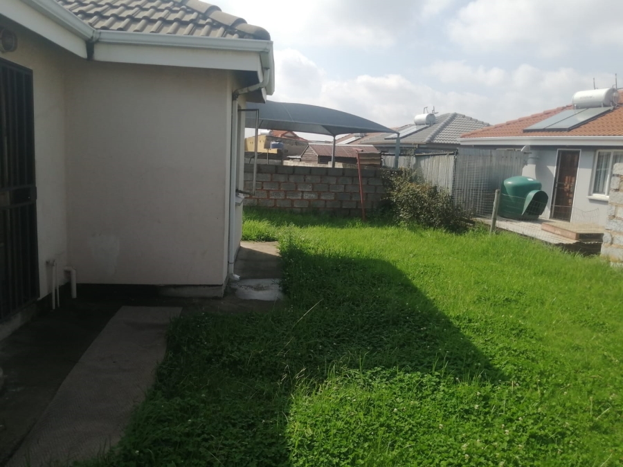 2 Bedroom Property for Sale in Crystal Park Gauteng