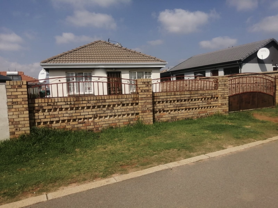 2 Bedroom Property for Sale in Crystal Park Gauteng
