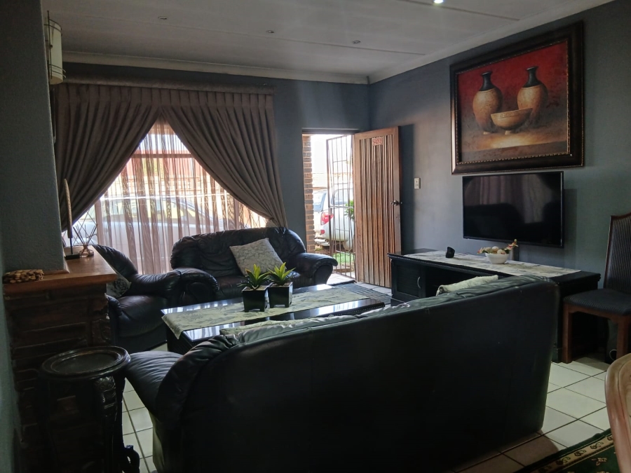 3 Bedroom Property for Sale in Leondale Gauteng