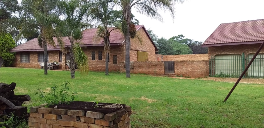 5 Bedroom Property for Sale in Benoni AH Gauteng