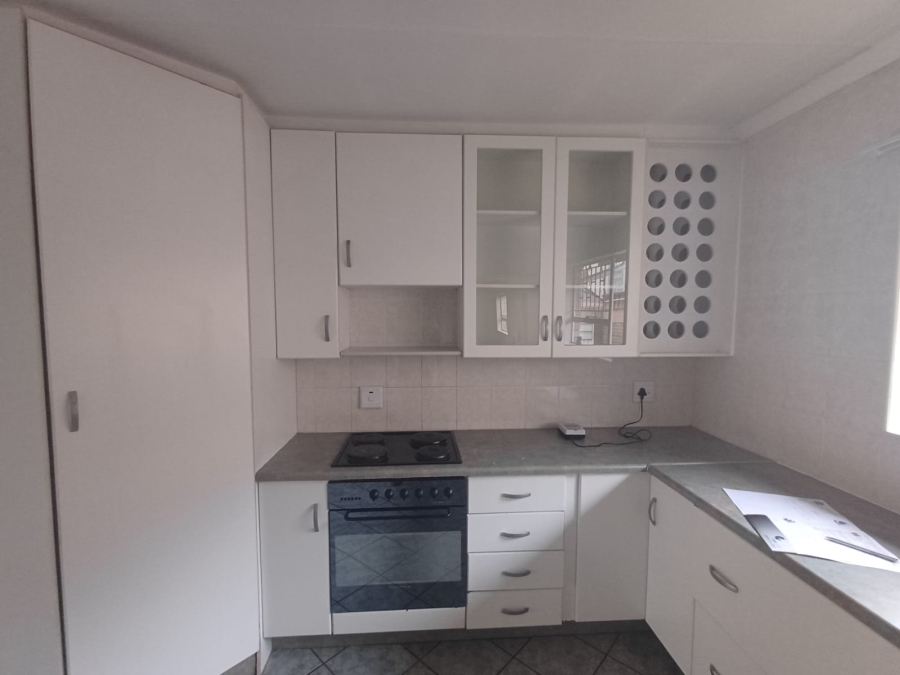3 Bedroom Property for Sale in Glen Marais Gauteng