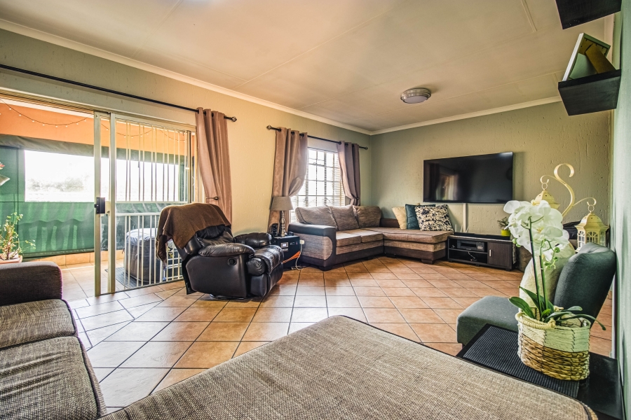 3 Bedroom Property for Sale in Glen Marais Gauteng