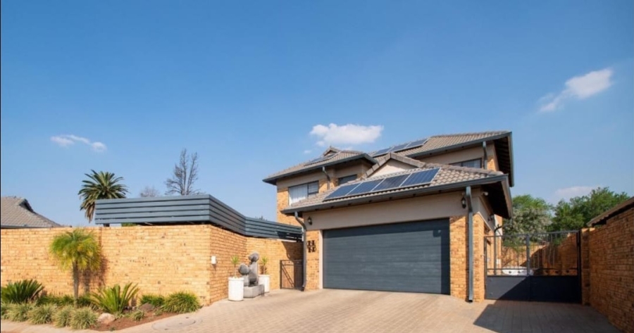 4 Bedroom Property for Sale in Norton Park Gauteng