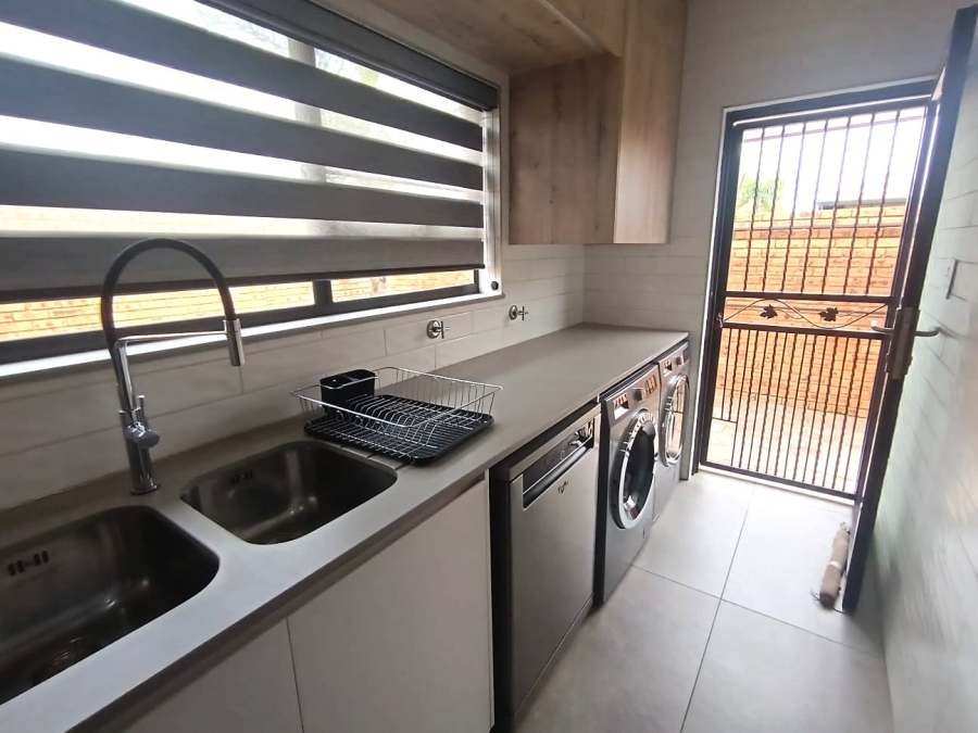 4 Bedroom Property for Sale in Norton Park Gauteng