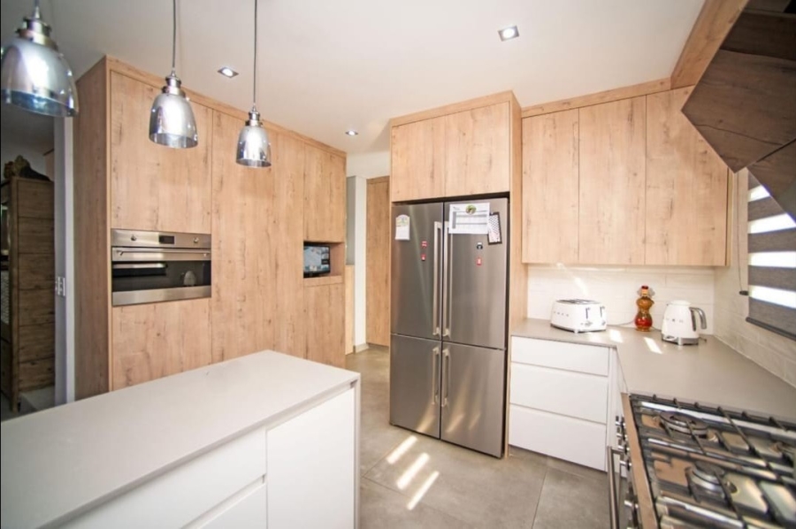 4 Bedroom Property for Sale in Norton Park Gauteng