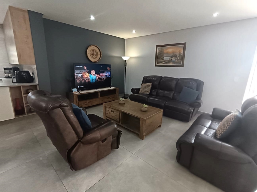 4 Bedroom Property for Sale in Norton Park Gauteng