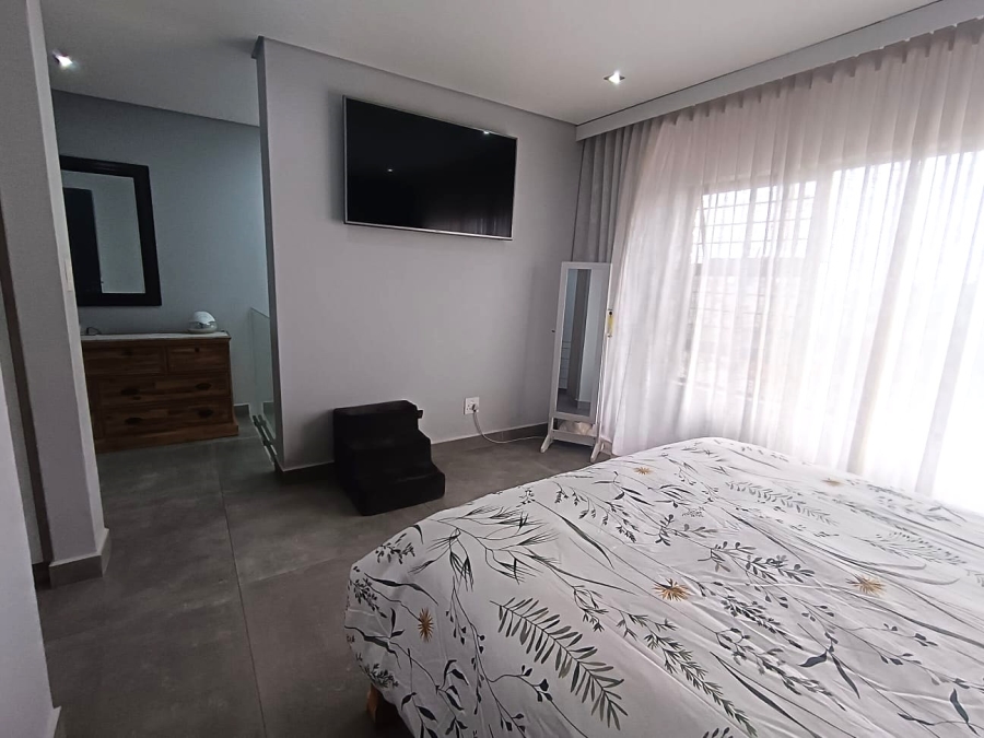 4 Bedroom Property for Sale in Norton Park Gauteng