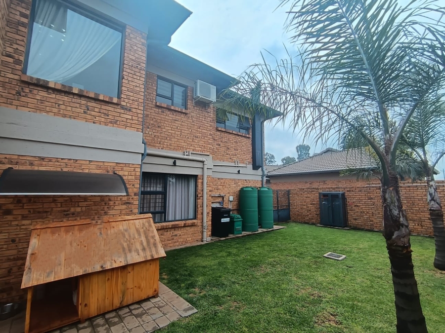 4 Bedroom Property for Sale in Norton Park Gauteng
