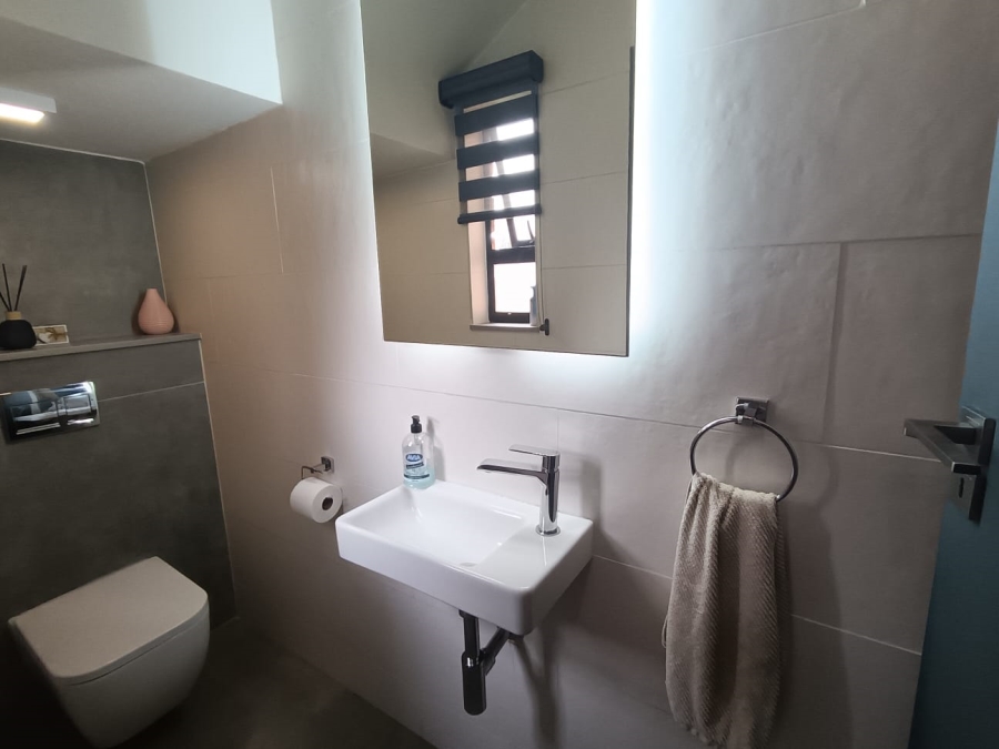 4 Bedroom Property for Sale in Norton Park Gauteng