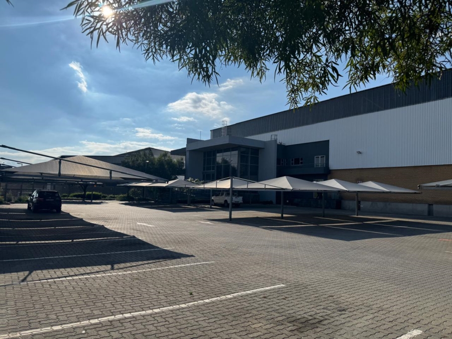 To Let Commercial Property for Rent in Gosforth Park Gauteng