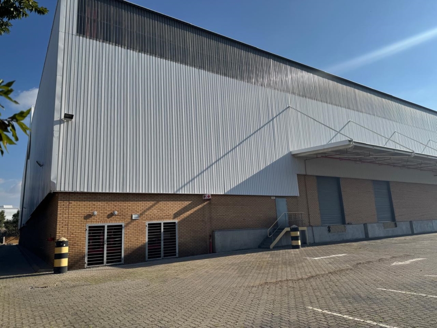 To Let Commercial Property for Rent in Gosforth Park Gauteng