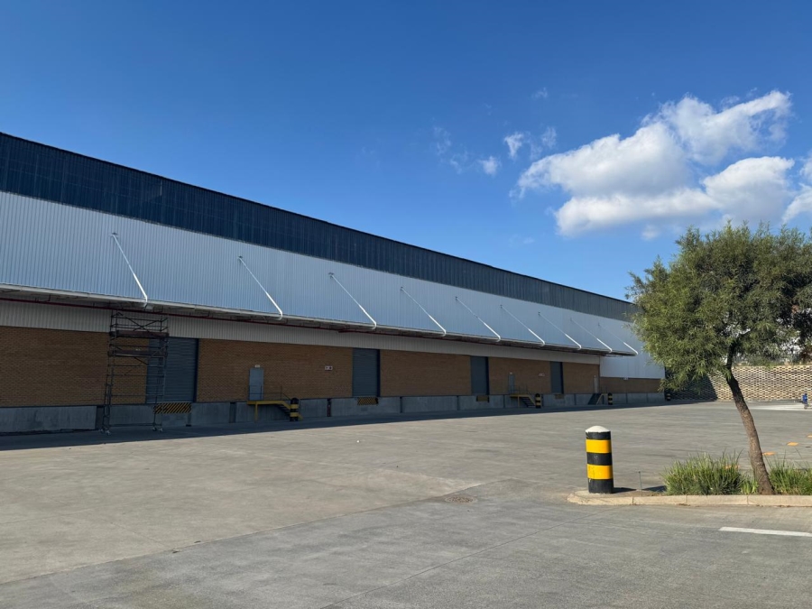 To Let Commercial Property for Rent in Gosforth Park Gauteng