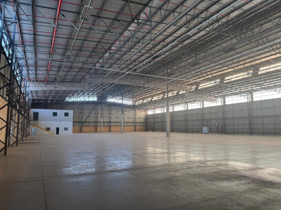 To Let Commercial Property for Rent in Gosforth Park Gauteng