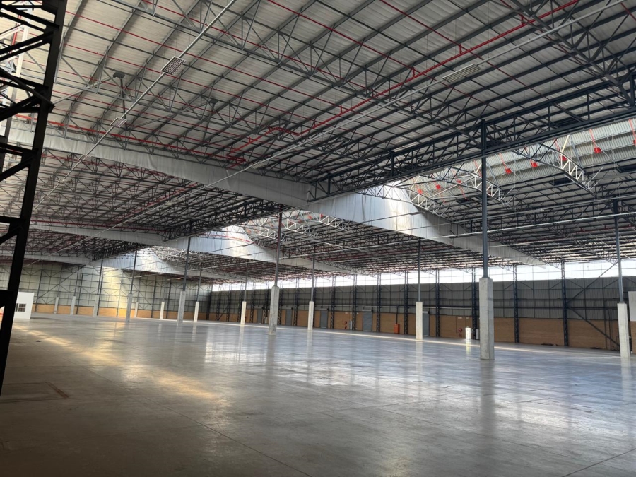 To Let Commercial Property for Rent in Gosforth Park Gauteng