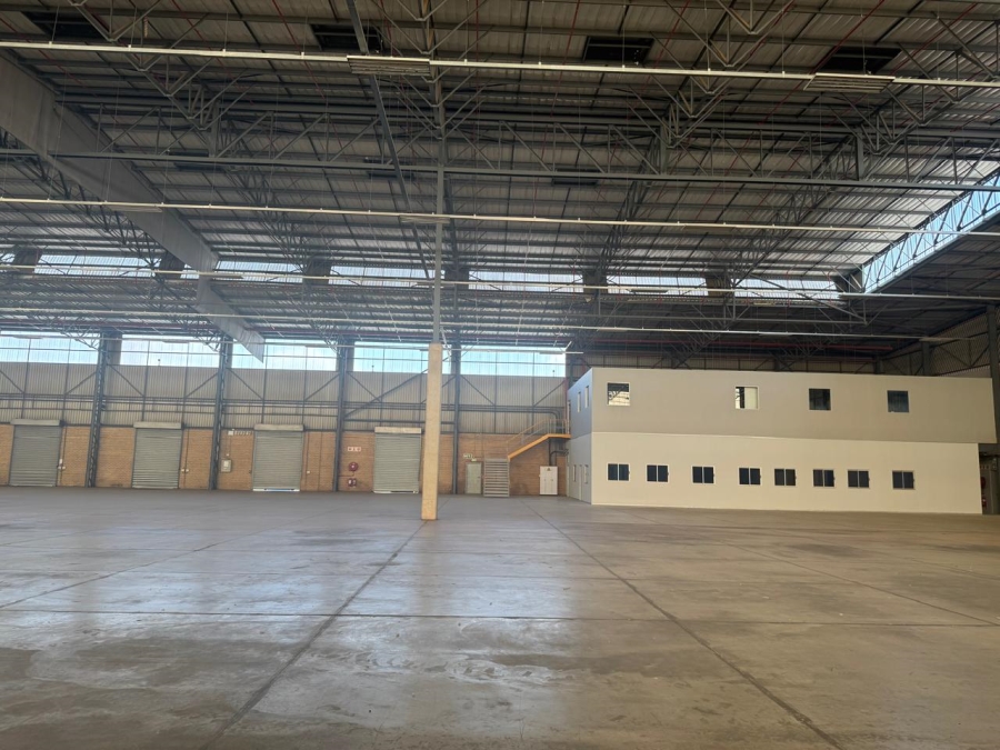 To Let Commercial Property for Rent in Gosforth Park Gauteng