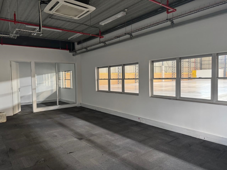 To Let Commercial Property for Rent in Gosforth Park Gauteng