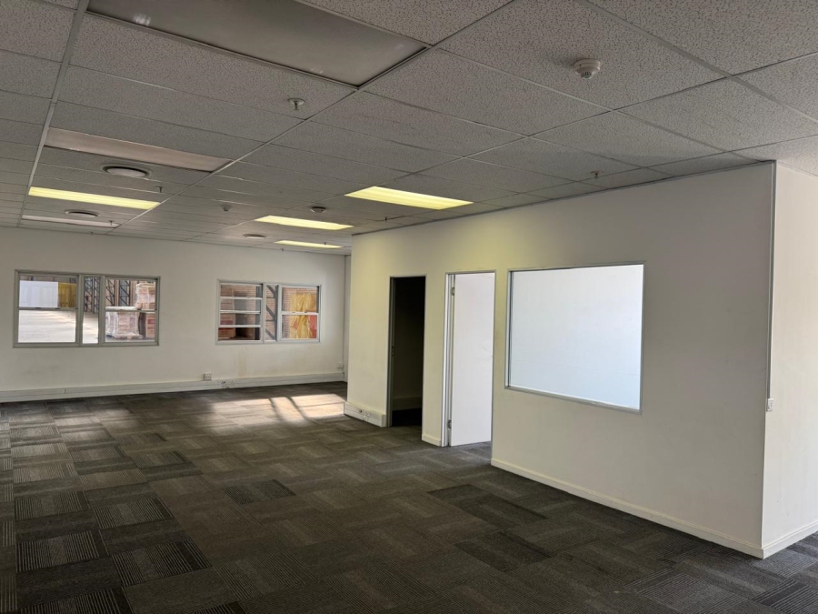 To Let Commercial Property for Rent in Gosforth Park Gauteng