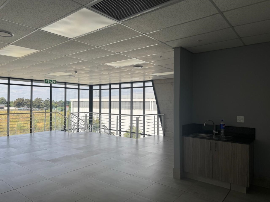 To Let Commercial Property for Rent in Airport Park Gauteng