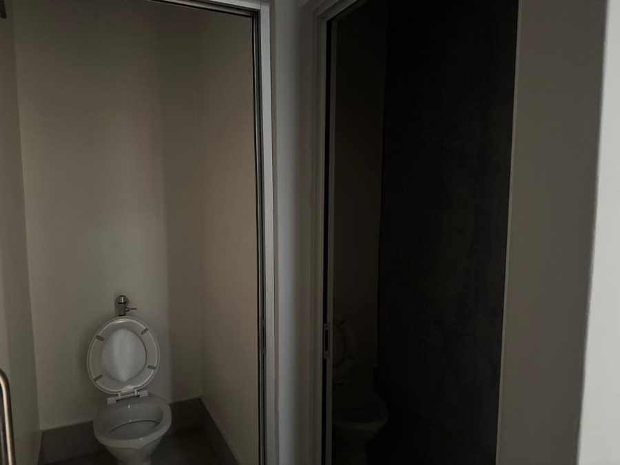 To Let Commercial Property for Rent in Airport Park Gauteng