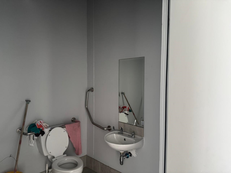 To Let Commercial Property for Rent in Airport Park Gauteng