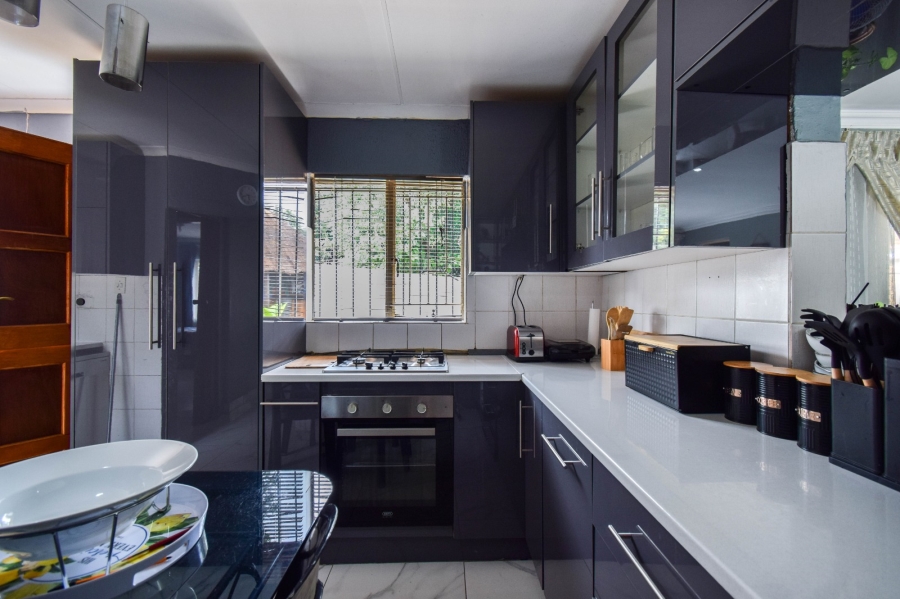 3 Bedroom Property for Sale in Silverton Gauteng