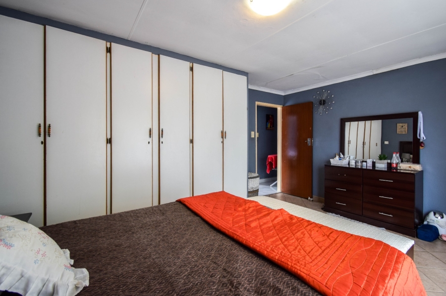 3 Bedroom Property for Sale in Silverton Gauteng