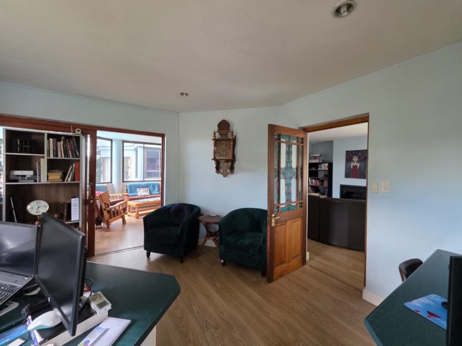 4 Bedroom Property for Sale in Moreleta Park Gauteng