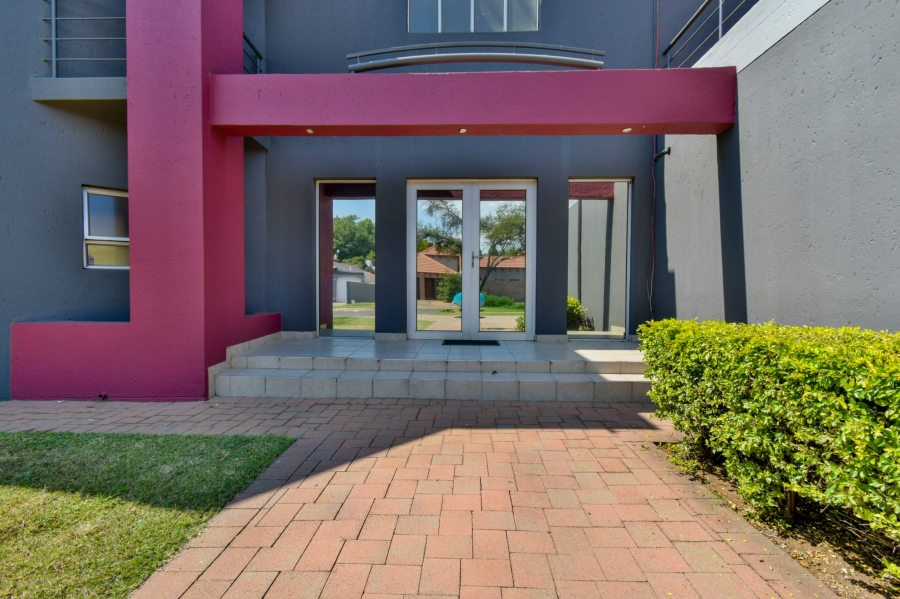 4 Bedroom Property for Sale in Silver Lakes Golf Estate Gauteng