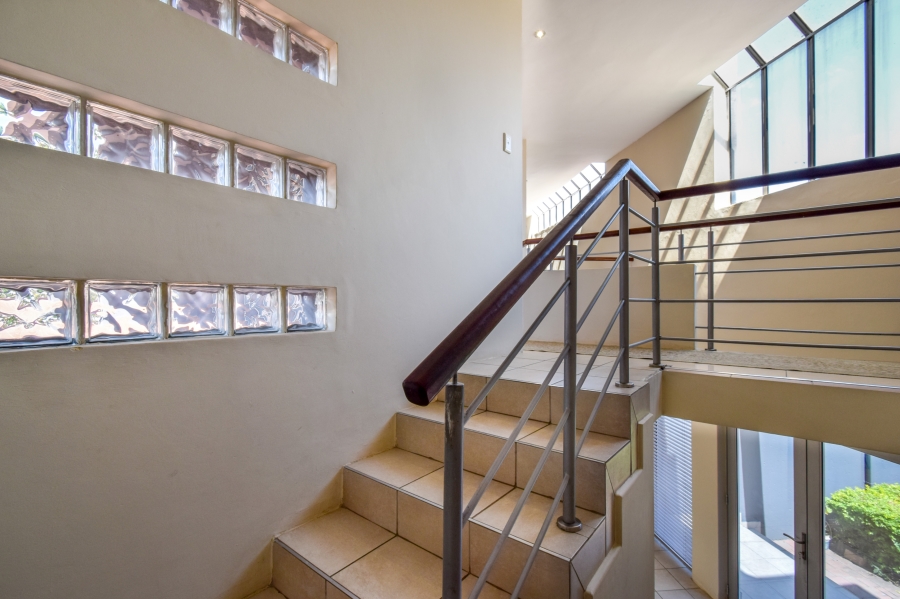 4 Bedroom Property for Sale in Silver Lakes Golf Estate Gauteng