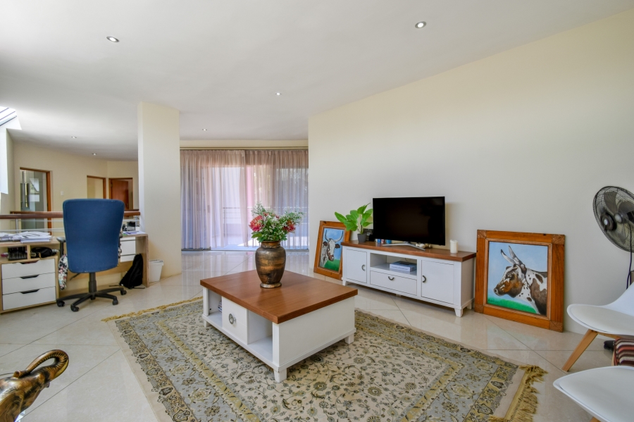 4 Bedroom Property for Sale in Silver Lakes Golf Estate Gauteng