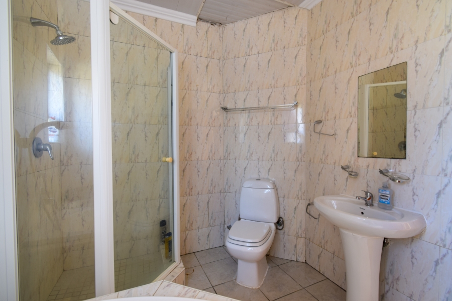 4 Bedroom Property for Sale in Silver Lakes Golf Estate Gauteng