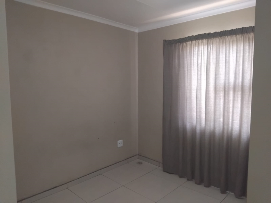 To Let 3 Bedroom Property for Rent in Kya Sands Gauteng