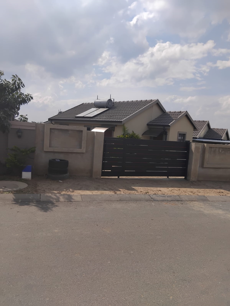 To Let 3 Bedroom Property for Rent in Kya Sands Gauteng