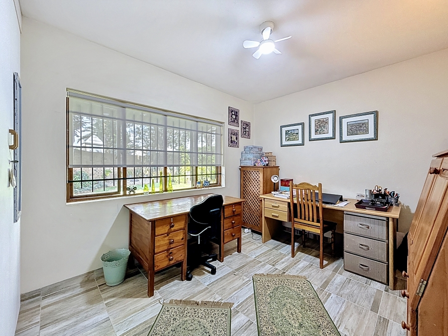 4 Bedroom Property for Sale in Moreleta Park Gauteng