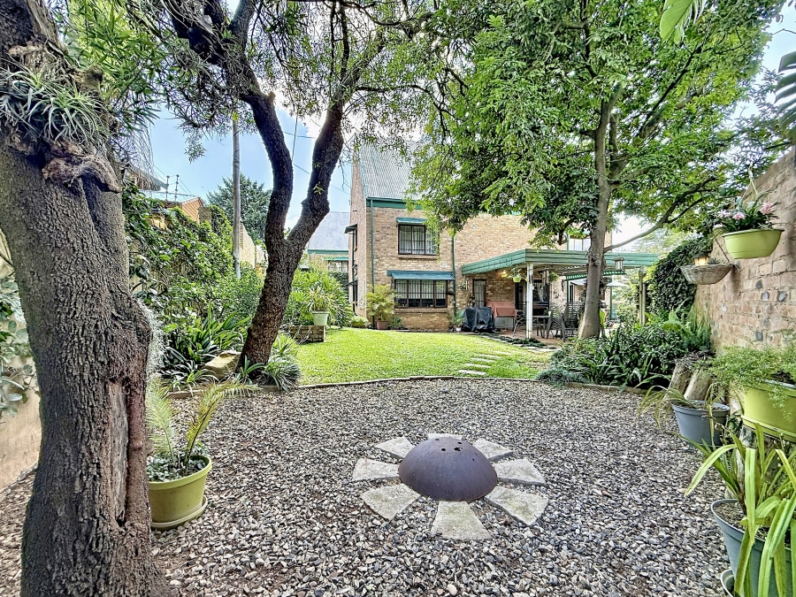 4 Bedroom Property for Sale in Moreleta Park Gauteng