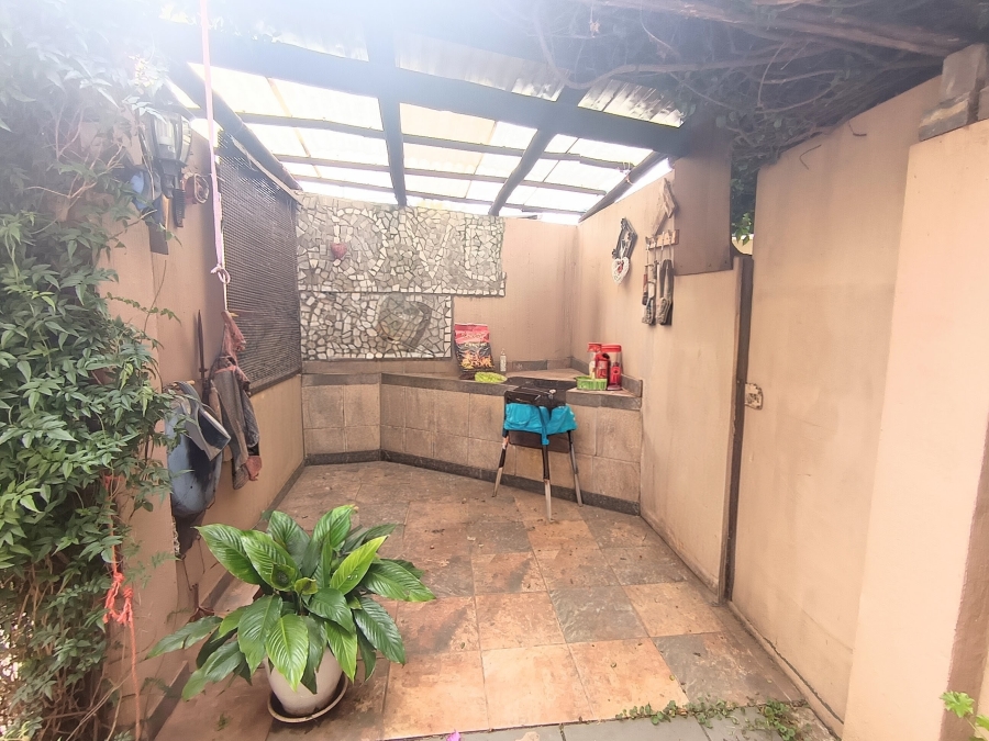 1 Bedroom Property for Sale in Norkem Park Gauteng