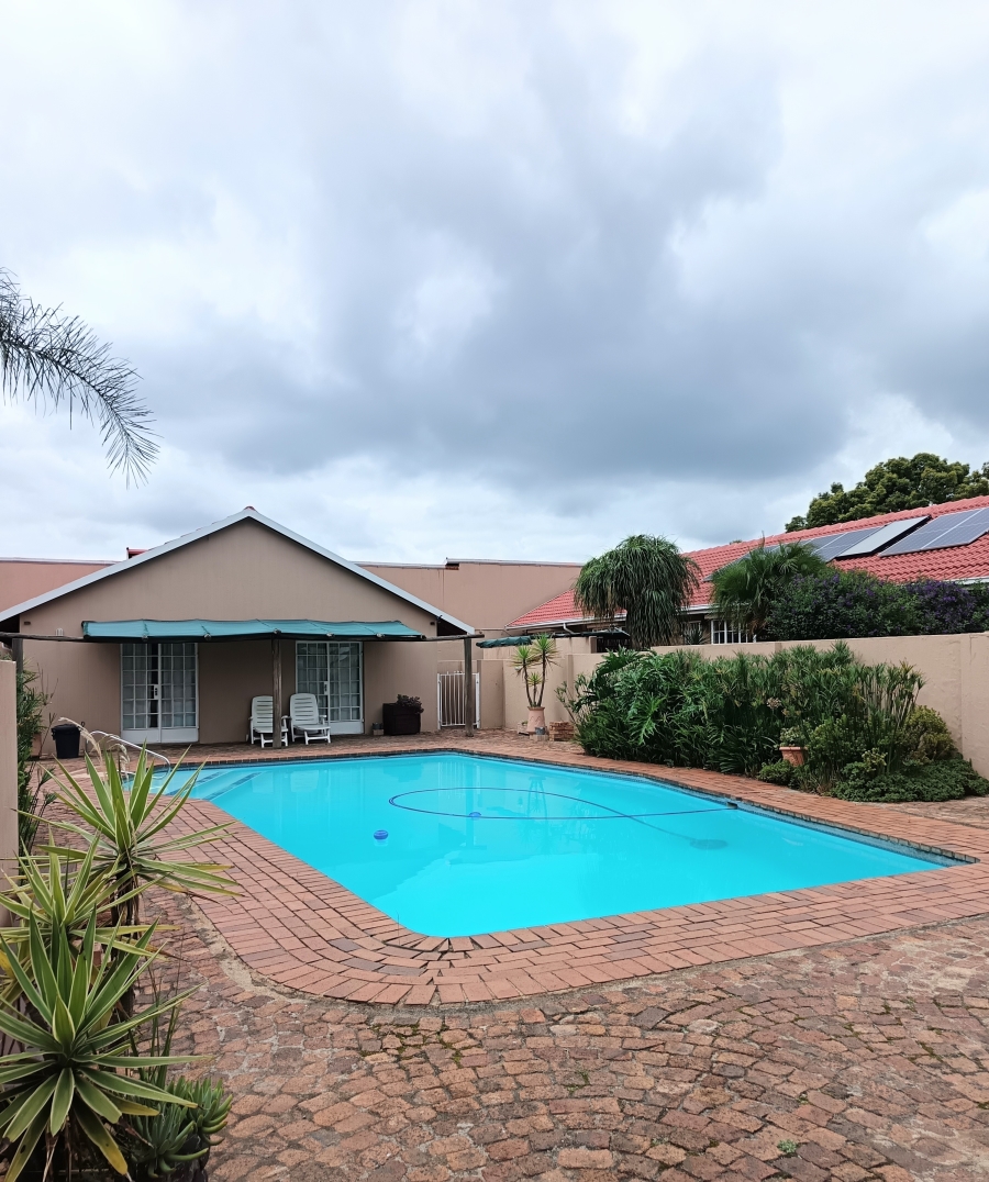 1 Bedroom Property for Sale in Norkem Park Gauteng
