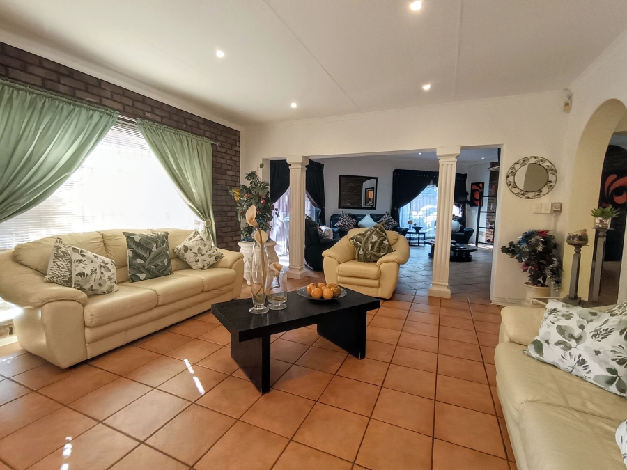 4 Bedroom Property for Sale in Sunward Park Gauteng