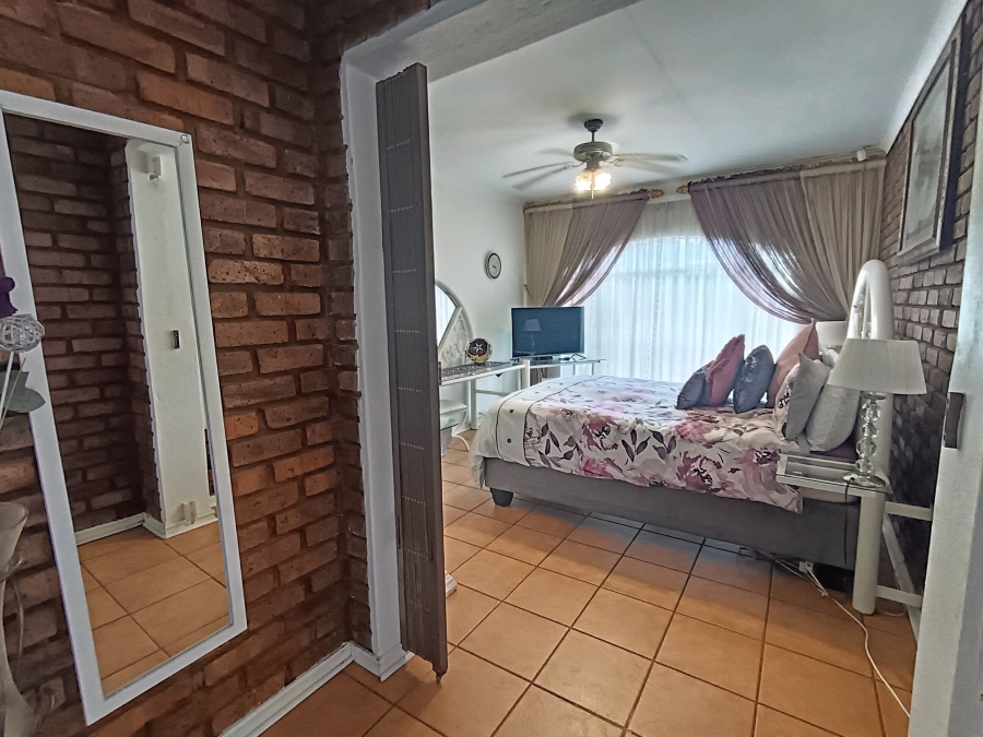 4 Bedroom Property for Sale in Sunward Park Gauteng