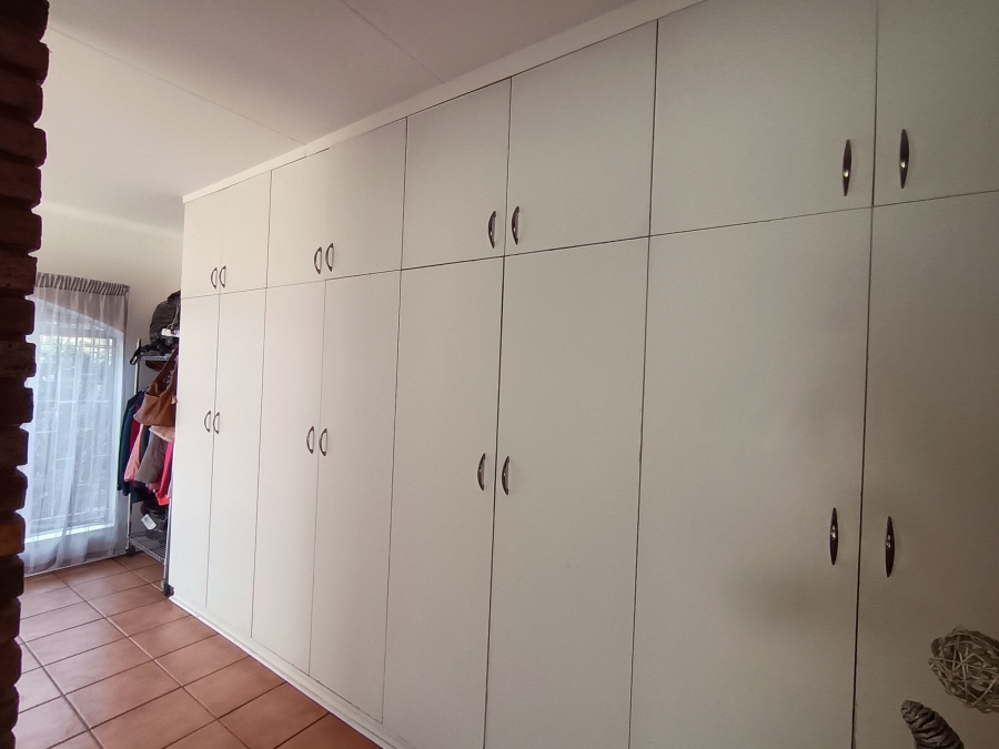 4 Bedroom Property for Sale in Sunward Park Gauteng