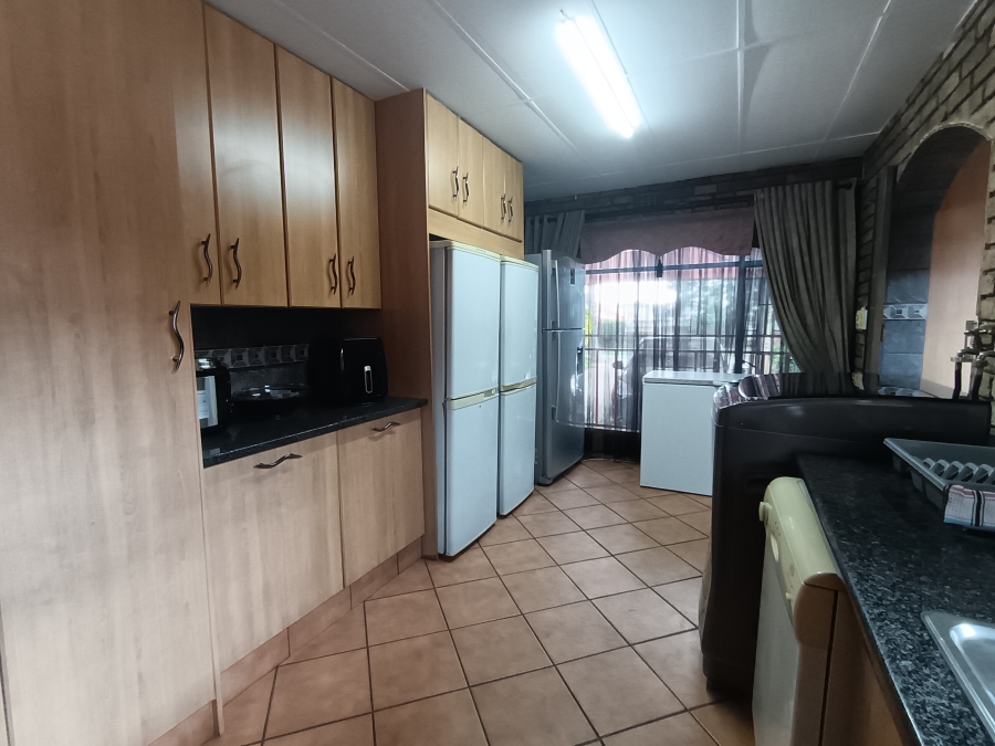 4 Bedroom Property for Sale in Sunward Park Gauteng