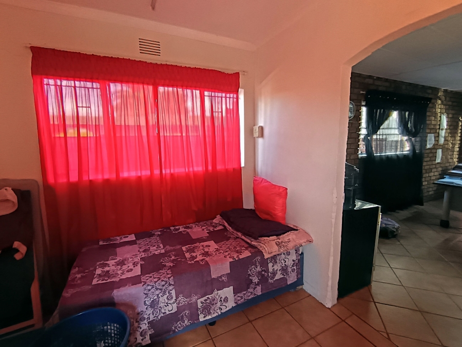 4 Bedroom Property for Sale in Sunward Park Gauteng
