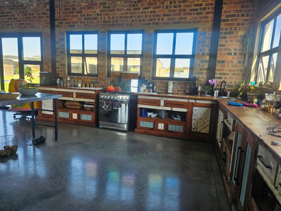 5 Bedroom Property for Sale in Blue Saddle Ranches Gauteng