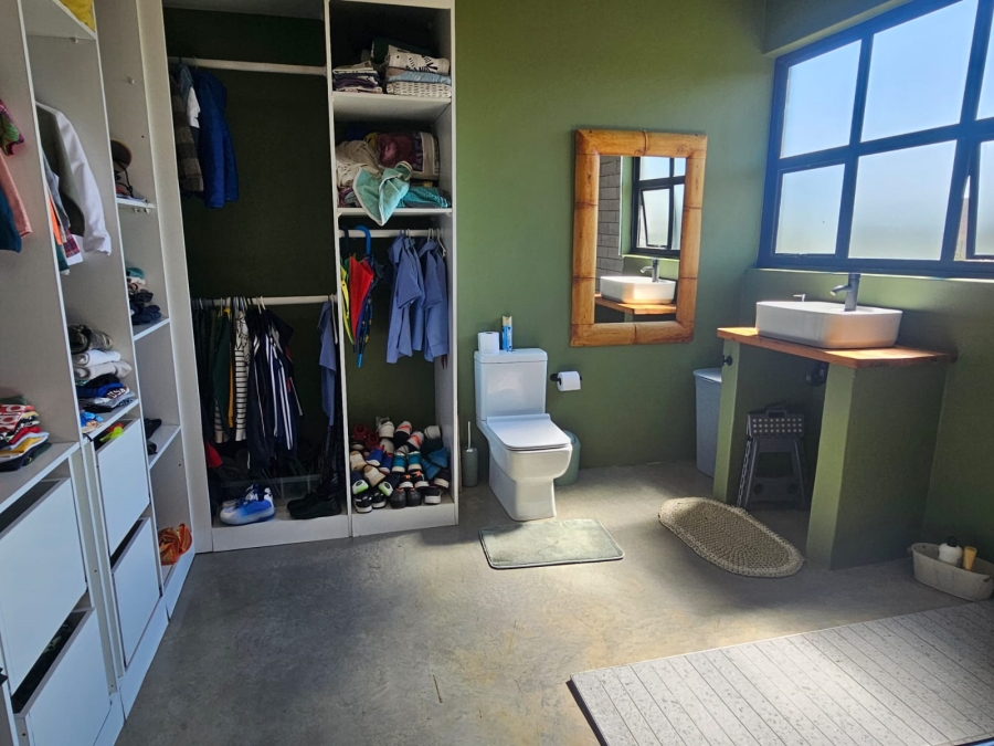 5 Bedroom Property for Sale in Blue Saddle Ranches Gauteng