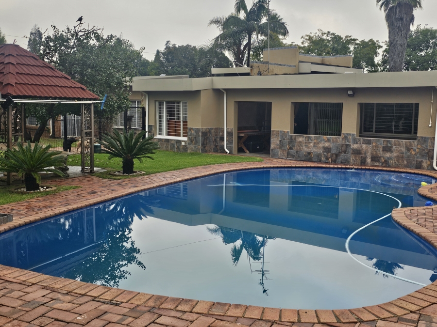 4 Bedroom Property for Sale in Brackenhurst Gauteng