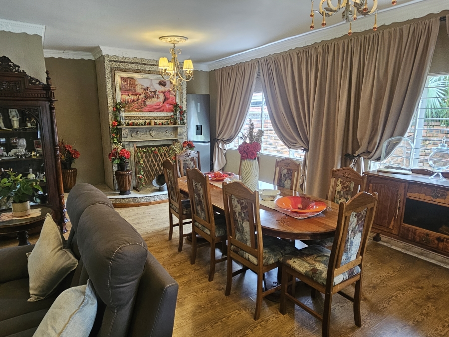 4 Bedroom Property for Sale in Brackenhurst Gauteng