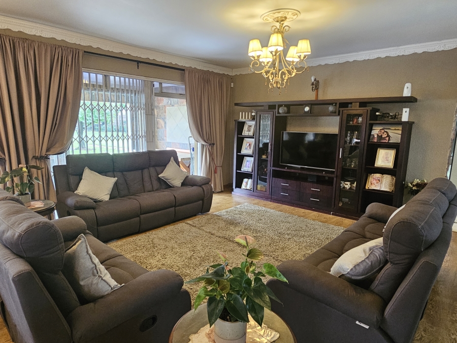 4 Bedroom Property for Sale in Brackenhurst Gauteng