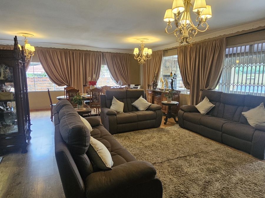 4 Bedroom Property for Sale in Brackenhurst Gauteng