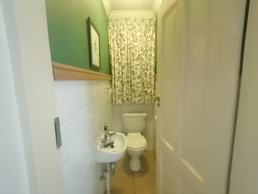 3 Bedroom Property for Sale in Roodekrans Gauteng